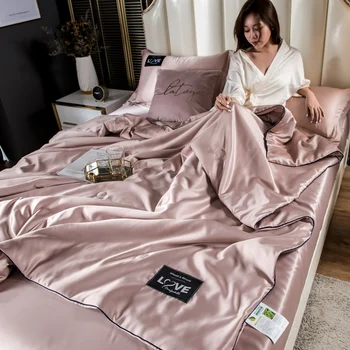 따뜻한 겨울을 위한 이불 필수템 추천